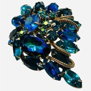 Vintage Verified Alice Caviness Shades of Blue Rhinestone Brooch